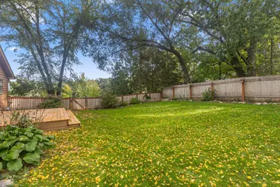 202 Robert Street, Mahtomedi, MN 55115 - Photo 34