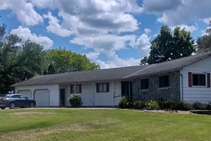 737 40th St, Dunnell, MN 56127 - Photo 4