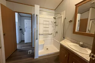 210 Margaret Ave, Lakefield, MN 56150 - Photo 6