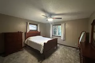 1100 Columbine Dr, Marshall, MN 56258 - Photo 10