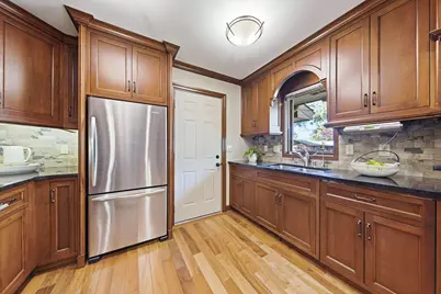 4664 Hillsboro Avenue N, New Hope, MN 55428 - Photo 8