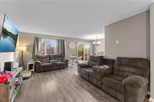 38465 Coventry Dr, North Branch, MN 55056 - Photo 4