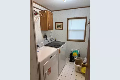 204 E Hibbard Avenue, Belview, MN 56214 - Photo 6