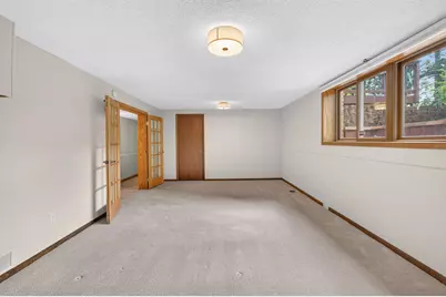 12760 Roberts Drive, Eden Prairie, MN 55346 - Photo 32