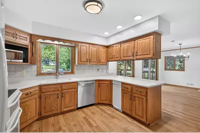 12760 Roberts Drive, Eden Prairie, MN 55346 - Photo 18