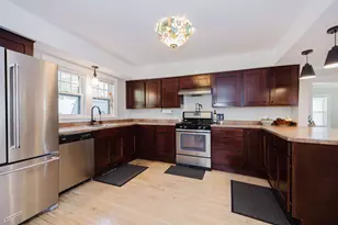 285 Queen Ave N, Minneapolis, MN 55405 - Photo 10