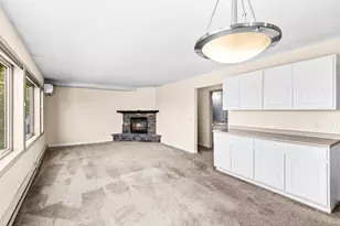 1424 E Skyline Pkwy, Duluth, MN 55805 - Photo 6