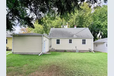 1114 10 1/2 Street N, Moorhead, MN 56560 - Photo 2