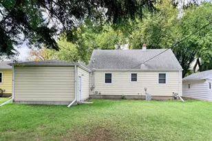 1114 10 1/2 Street N, Moorhead, MN 56560 - Photo 2