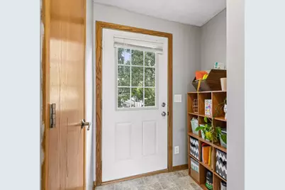 670 Goodwin Avenue N, Oakdale, MN 55128 - Photo 14