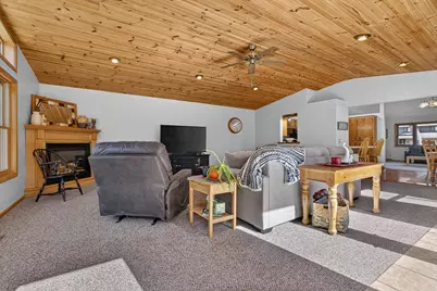 2555 Holly Street S, Cambridge, MN 55008 - Photo 14