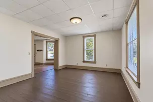 203 N 3rd St, Le Sueur, MN 56058 - Photo 10