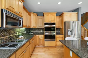 8197 Drexel Ct, Eden Prairie, MN 55347 - Photo 2