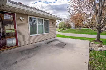 211 Valley View Drive SE, Willmar, MN 56201 - Photo 16