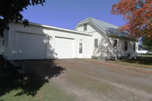 282 2nd St, Dawson, MN 56232 - Photo 2