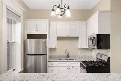 579 Summit Avenue #105, Saint Paul, MN 55102 - Photo 12