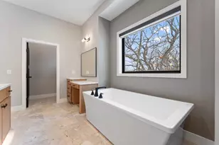4935 Parkside Cir, Eagan, MN 55123 - Photo 12