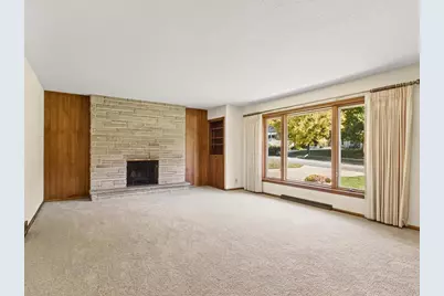 33 Hilltop Lane, Saint Paul, MN 55116 - Photo 8
