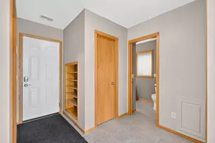 6585 Promontory Dr, Eden Prairie, MN 55346 - Photo 22