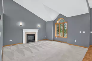 6585 Promontory Dr, Eden Prairie, MN 55346 - Photo 16