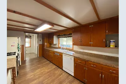 918 S Newton Avenue, Albert Lea, MN 56007 - Photo 2