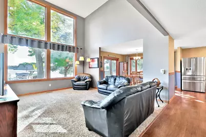 31137 Peninsula Avenue, Lindstrom, MN 55045 - Photo 18