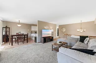 4492 Clover Ln, Eagan, MN 55122 - Photo 4