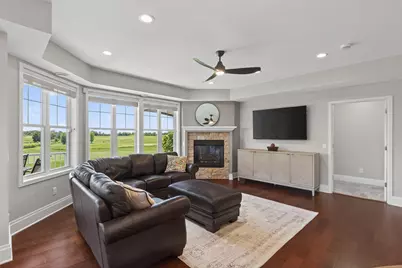 1171 Gallery Lane, Chaska, MN 55318 - Photo 10