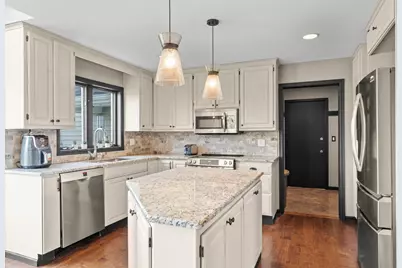 9490 Wedgewood Drive, Woodbury, MN 55125 - Photo 16