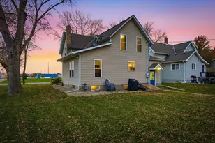 651 2nd St S, Winsted, MN 55395 - Photo 1