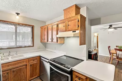 14366 Glenda Drive, Apple Valley, MN 55124 - Photo 10