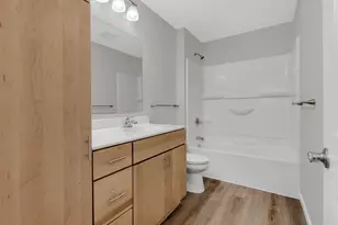 426 Rivoli Dr, Saint Paul, MN 55130 - Photo 30