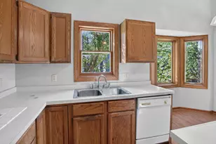 2578 Copper Cliff Trail, Woodbury, MN 55125 - Photo 6