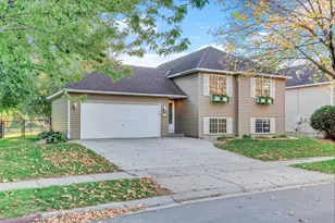 711 12th St, Farmington, MN 55024 - Photo 2