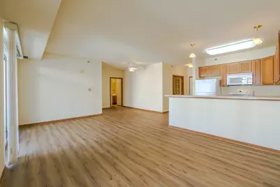 8200 W 33rd Street #323, Saint Louis Park, MN 55426 - Photo 2