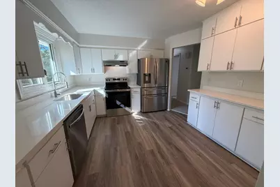 16276 Franklin Circle SE, Prior Lake, MN 55372 - Photo 2