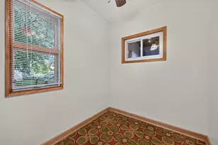 115 E 35th St, Minneapolis, MN 55408 - Photo 12
