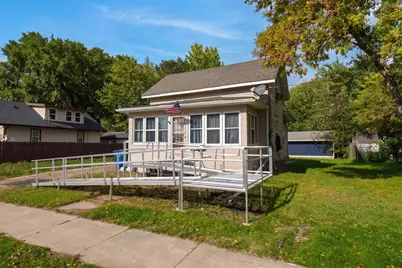 1010 2nd Avenue N, Moorhead, MN 56560 - Photo 2