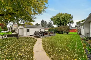 501 Brins Ct SE, Stewartville, MN 55976 - Photo 6