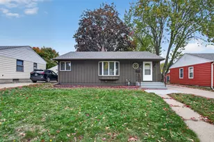 2042 Clear Ave, Saint Paul, MN 55119 - Photo 2