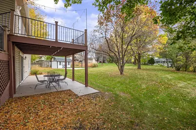 1425 Meadow Court, Chaska, MN 55318 - Photo 24