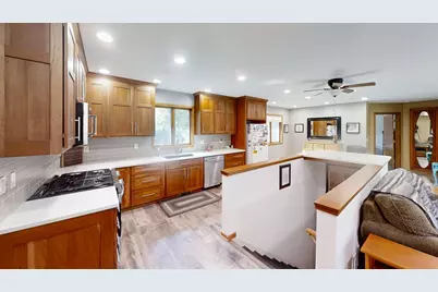 1113 Shore Acres Drive, Albert Lea, MN 56007 - Photo 12