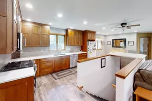 1113 Shore Acres Dr, Albert Lea, MN 56007 - Photo 12