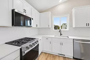 810 Walnut Ct, Hanover, MN 55341 - Photo 8