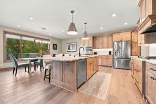 25 Phoebe Ln, North Oaks, MN 55127 - Photo 8