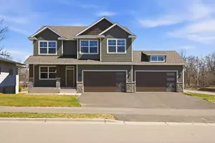 2164 Eustis St, Roseville, MN 55113 - Photo 4