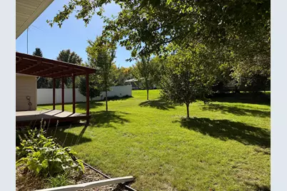 1113 N Cedar Street, Luverne, MN 56156 - Photo 32