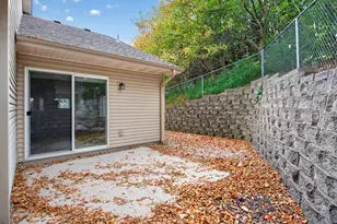 8660 Powers Pl, Chanhassen, MN 55317 - Photo 26