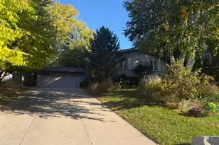5616 Countryside Rd, Edina, MN 55436 - Photo 1