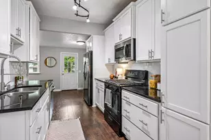 862 21st Ave SE, Minneapolis, MN 55414 - Photo 10